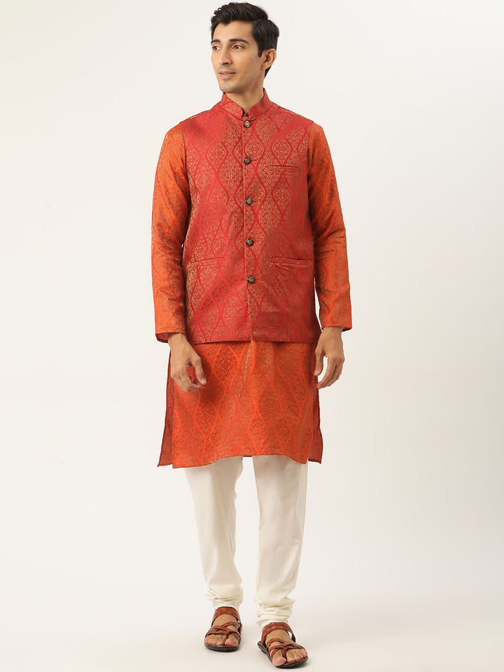 SOJANYA Kurta Motif Etnik Oren Lelaki dengan Jaket Churidar & Nehru