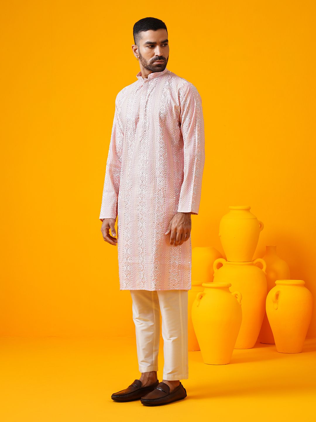 SOJANYA LUXE Motif Etnik Bersulam Kurta Lurus Kolar Mandarin Dengan Seluar