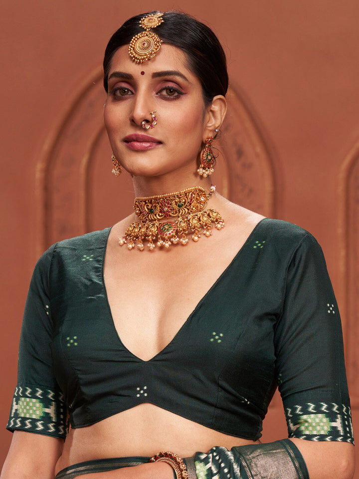 Saree mall Green & Gold-Toned Ethnic Motifs Zari Sarees