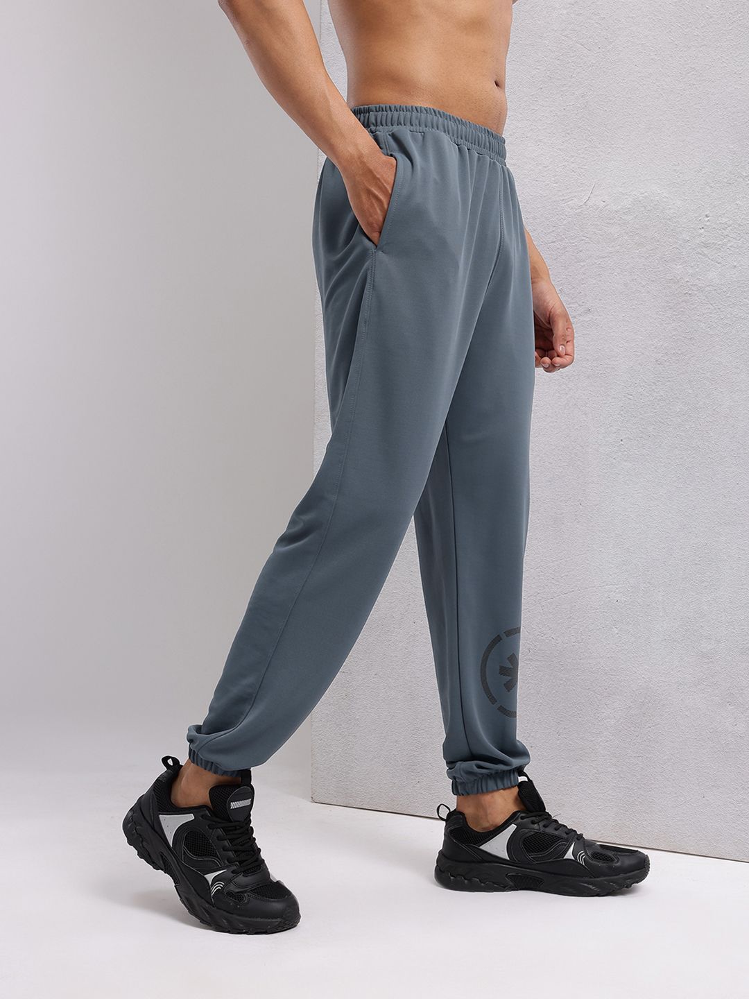 HRX by Hrithik Roshan Men Brand Logo Print Mid-Rise Rapid-Dry Training Joggers