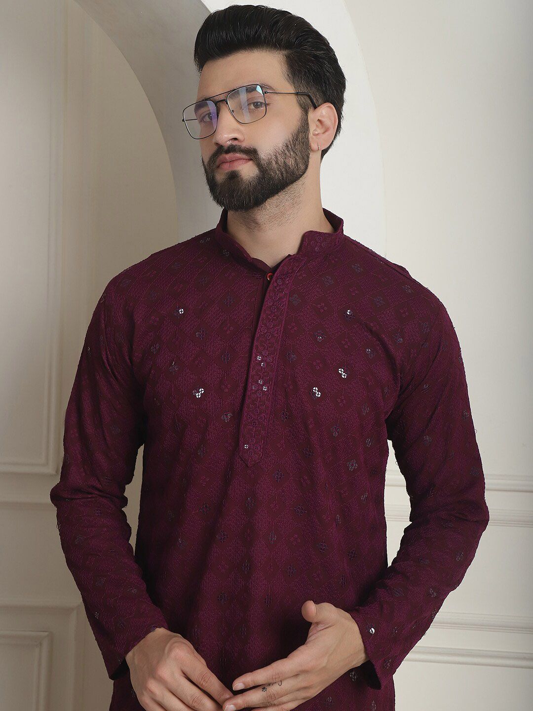 SOJANYA Sequinned Thread Work Mandarin Collar Kurta