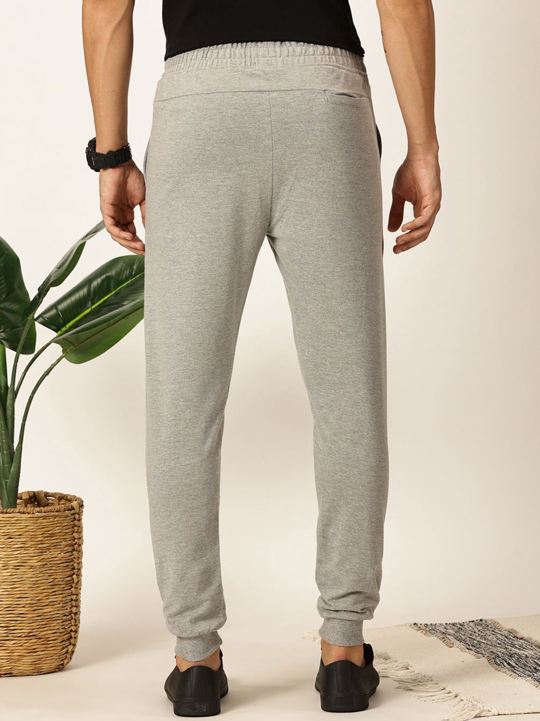 Thomas Scott Men Slim Fit Mid-Rise Joggers