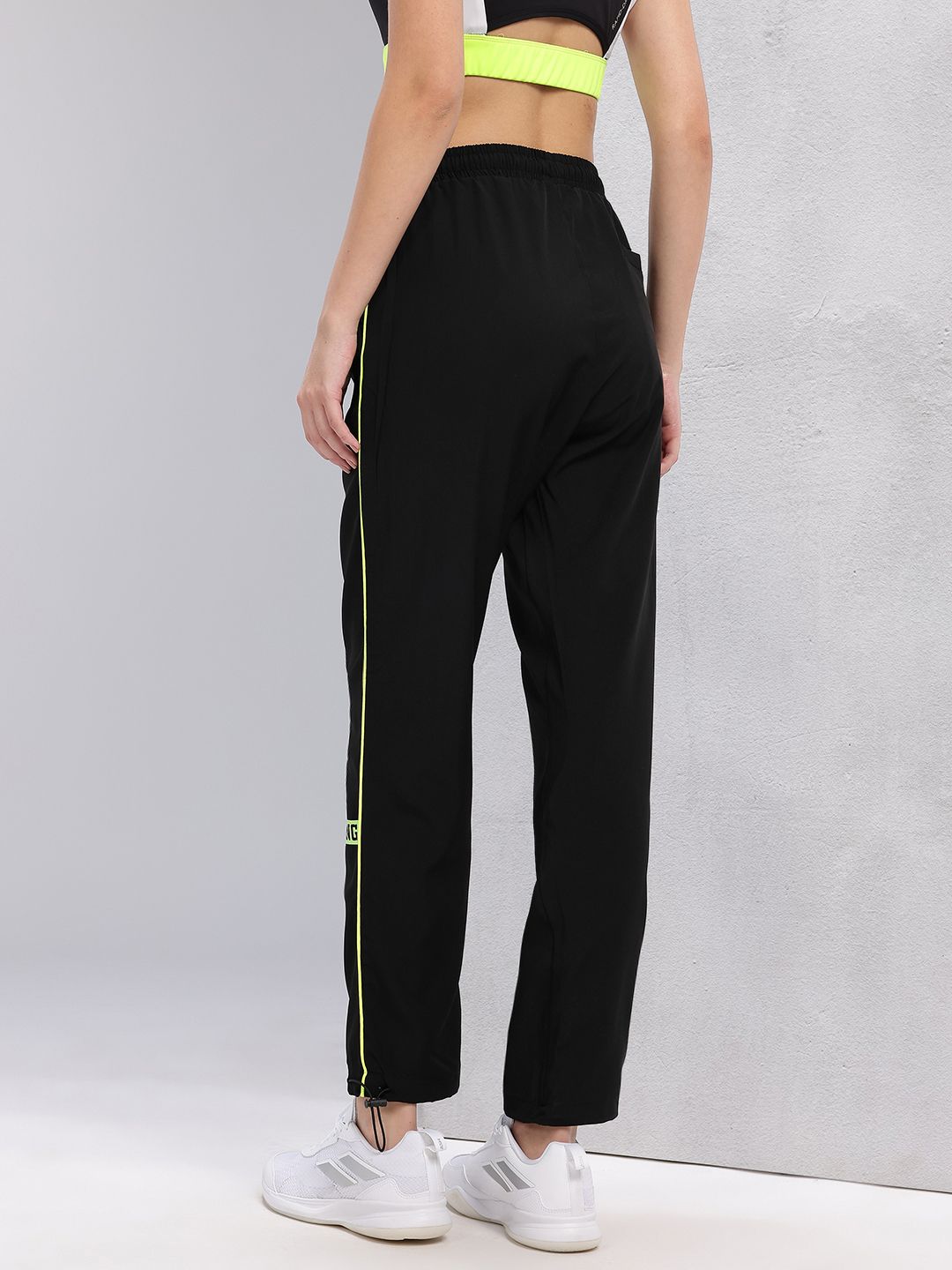 HRX by Hrithik Roshan Women Toggle Hem Contrast Piping Training Track Pants