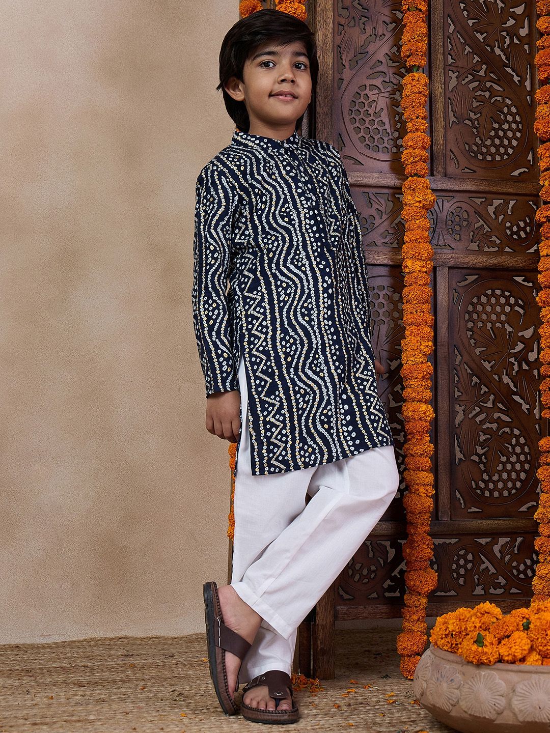 pspeaches Boys Bandhani Printed Band Collar Kurta with Pyjamas