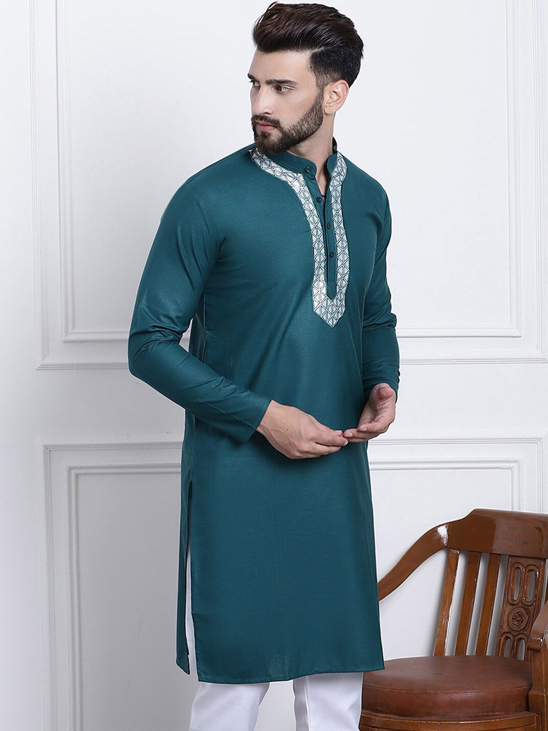 SOJANYA Mandarin Collar Straight Kurta