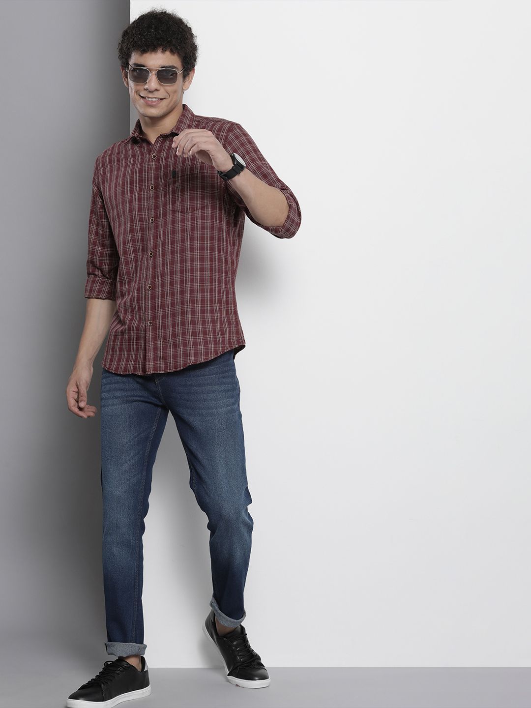 The Indian Garage Co Men Burgundy & Beige Checked Cotton Casual Shirt