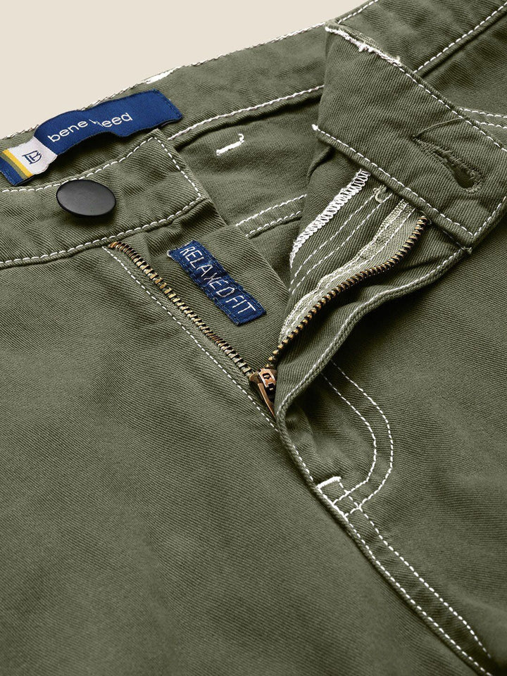 Bene Kleed Men Relaxed Fit Cargo Trousers With Contrast Stitch