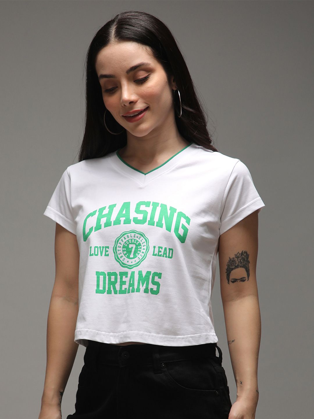 DILLINGER Women Regular Fit Cropped V-Neck Printed Tshirt