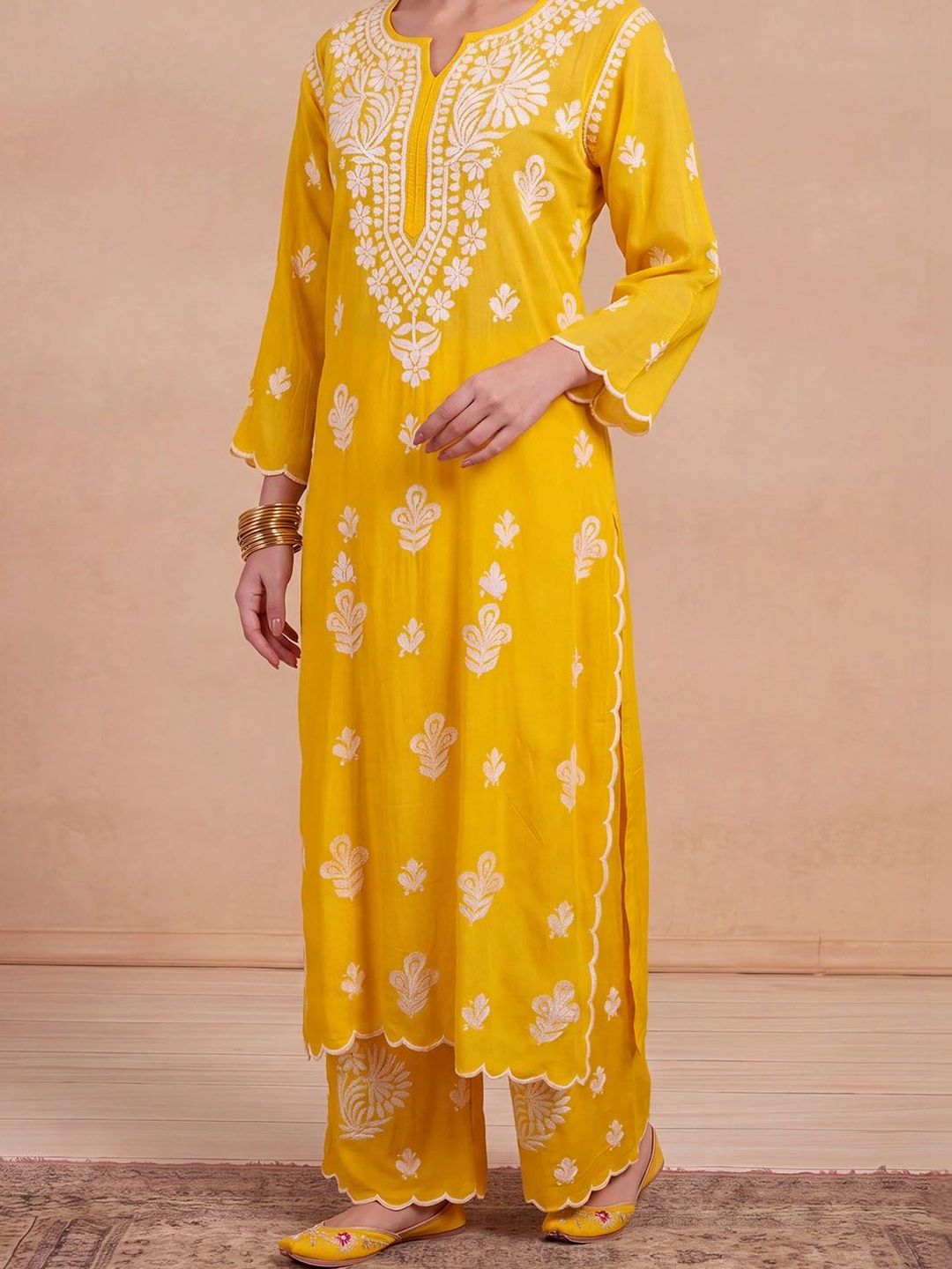 Rumah Wanita Chikankari Motif Etnik Bersulam Kurta Chikankari Biasa dengan Palazzos