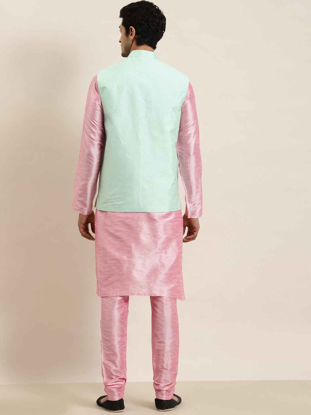 SOJANYA Mandarin Collar Regular Kurta With Pyjamas & Nehru Jacket