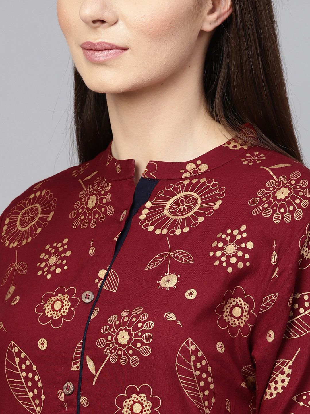 SOJANYA Women Maroon & Golden Printed Straight Kurta