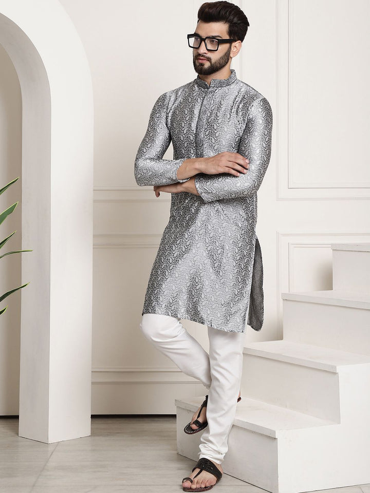 SOJANYA Paisley Woven Design Mandarin Collar Thread Work Long Sleeves Straight Kurta