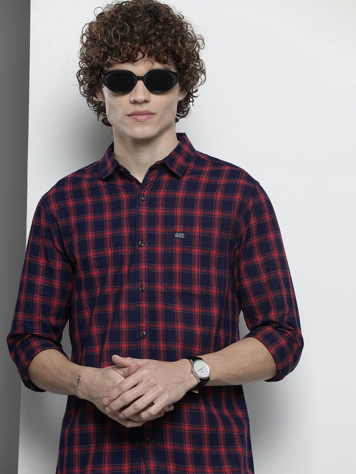 The Indian Garage Co Men Navy Blue & Red Checked Casual Shirt