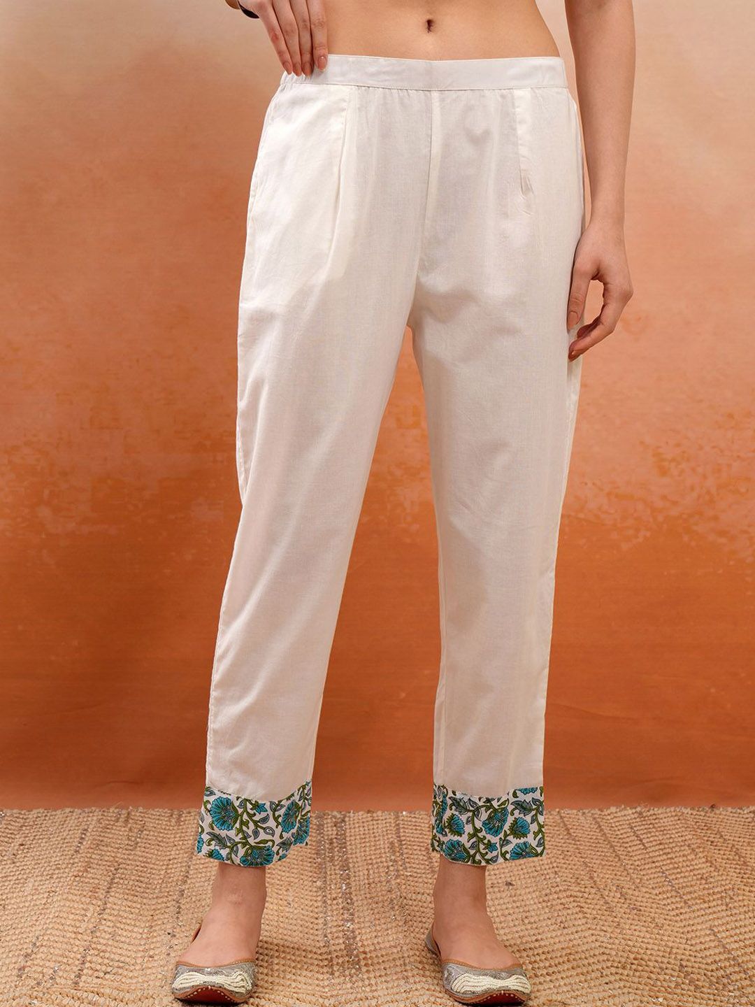 Vishudh White & Blue Floral Printed Regular Pure Cotton Kurta with Trousers & Dupatta