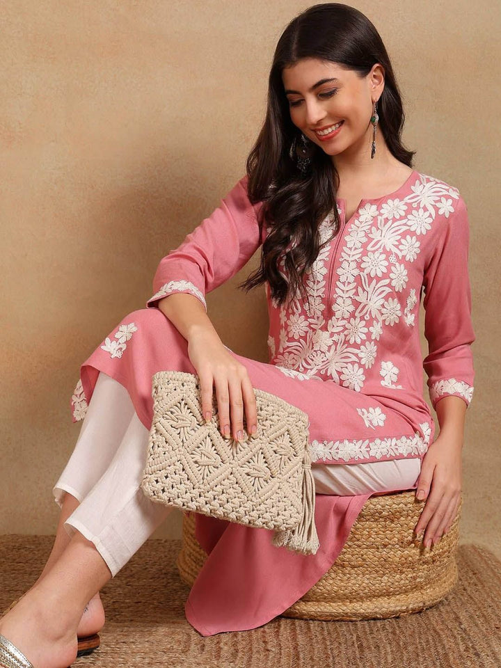 KALINI Floral Embroidered Notch Neck Chikankari Straight Kurta