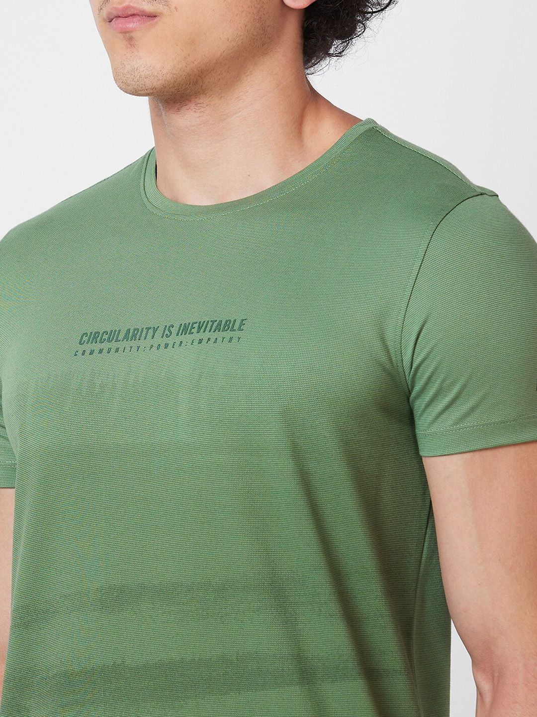 SPYKAR Typography Printed Slim Fit T-shirt
