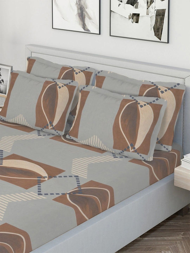Moda Rapido X KLOTTHE Grey & Brown Geometric 300 TC King Bedsheet with 4 Pillow Covers