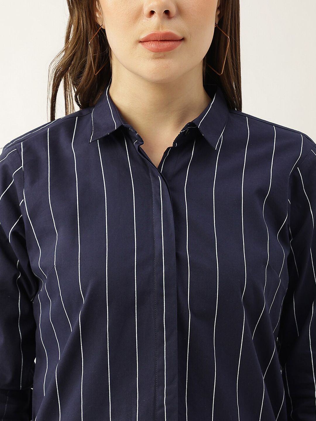 Hancock Sport Slim Fit Vertical Stripes Striped Cotton Casual Shirt