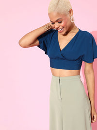 Berrylush Women Stunning Blue Solid Cropped Top