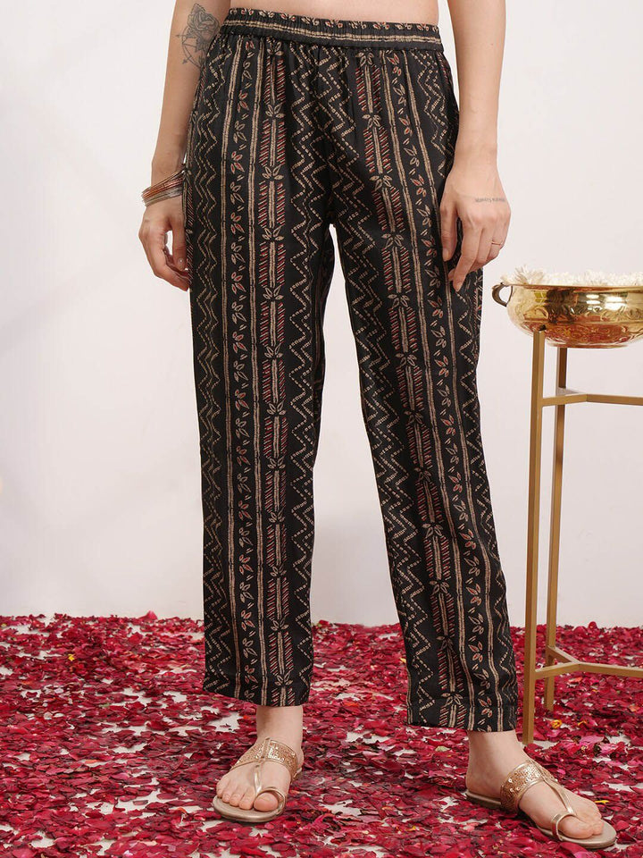 Vishudh Floral Printed Regular Kurta with Trousers & With Dupatta
