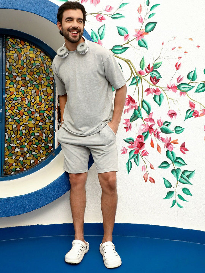 Campus Sutra Men Solid Cotton T-Shirt & Shorts Co-Ord Set