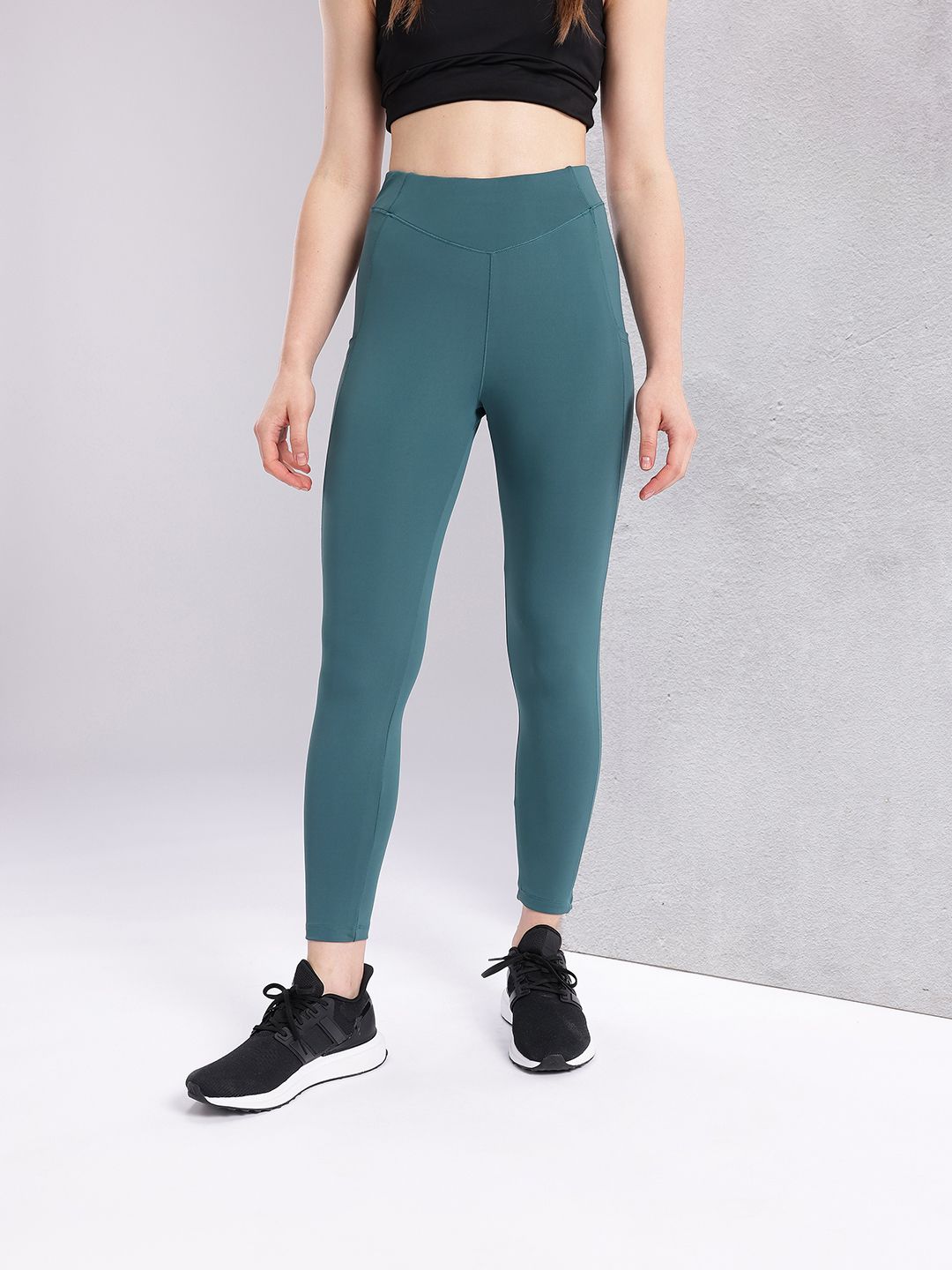 HRX by Hrithik Roshan Women Skinny Fit Training Tights