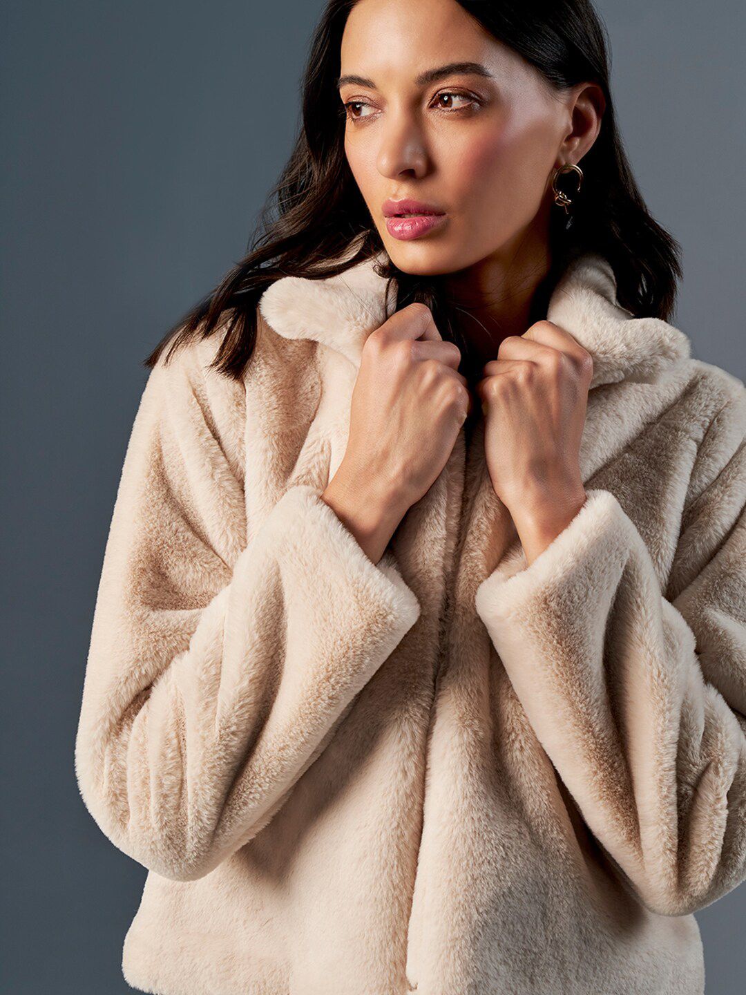 AND Spread Collar Crop Tailored Jacket
