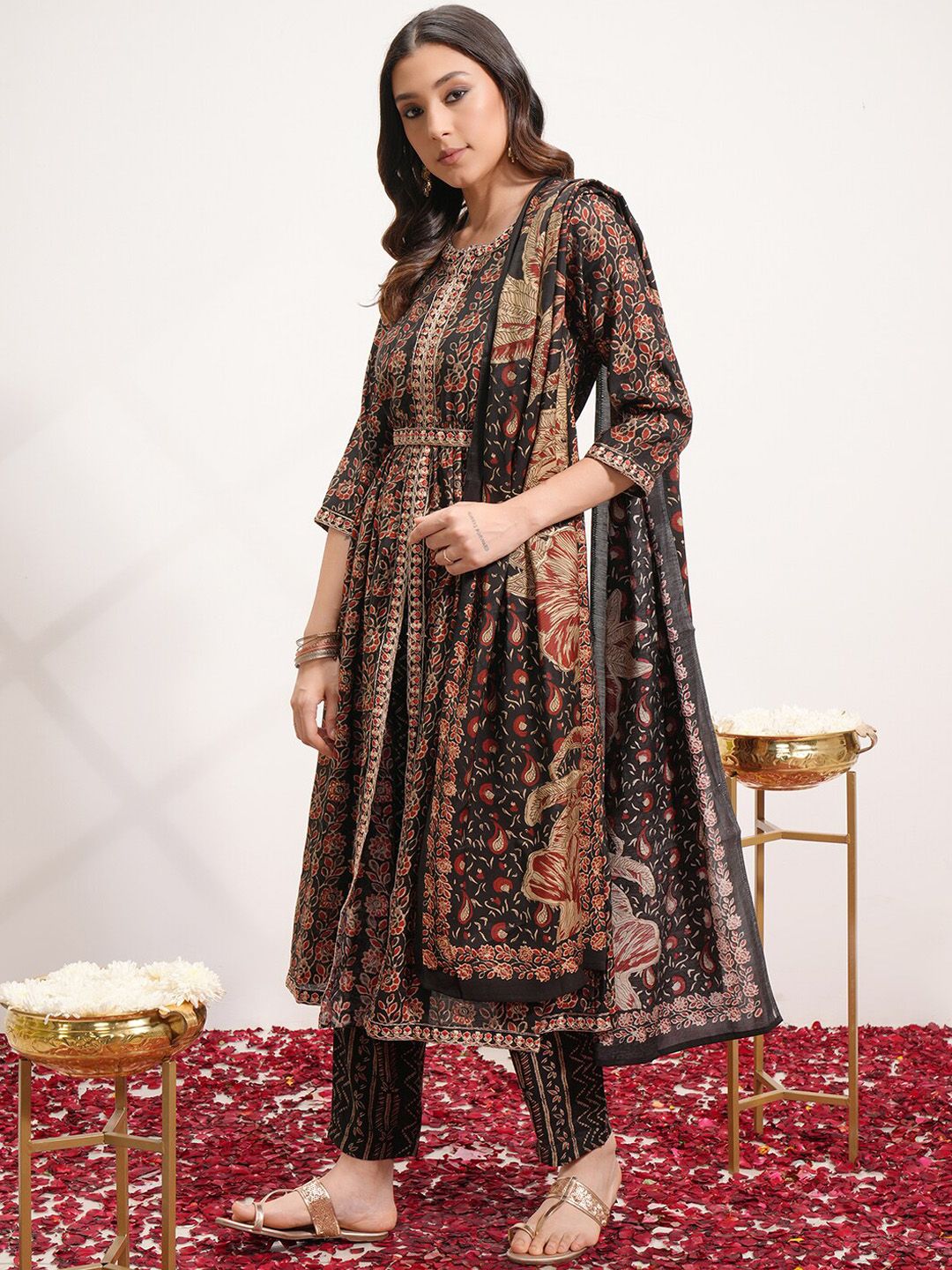 Vishudh Floral Printed Regular Kurta with Trousers & With Dupatta