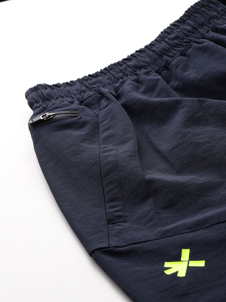 HRX by Hrithik Roshan Men Brand Logo Detail Regular Fit Rapid-Dry Training Joggers