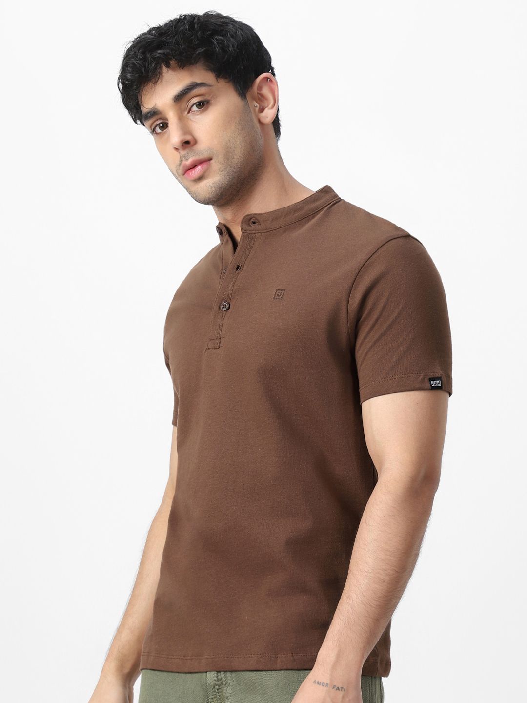 Urbano Fashion Men's Cocoa Brown Solid Mandarin Collar Slim Fit Half Sleeve Cotton T-Shirt