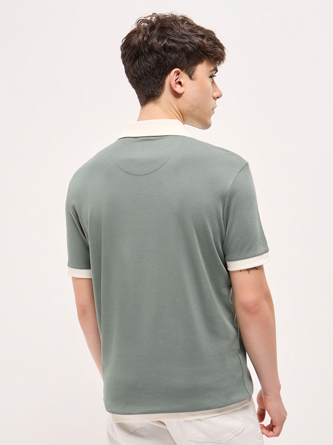 THE BEAR HOUSE Men Solid Polo Collar Cotton T-shirt