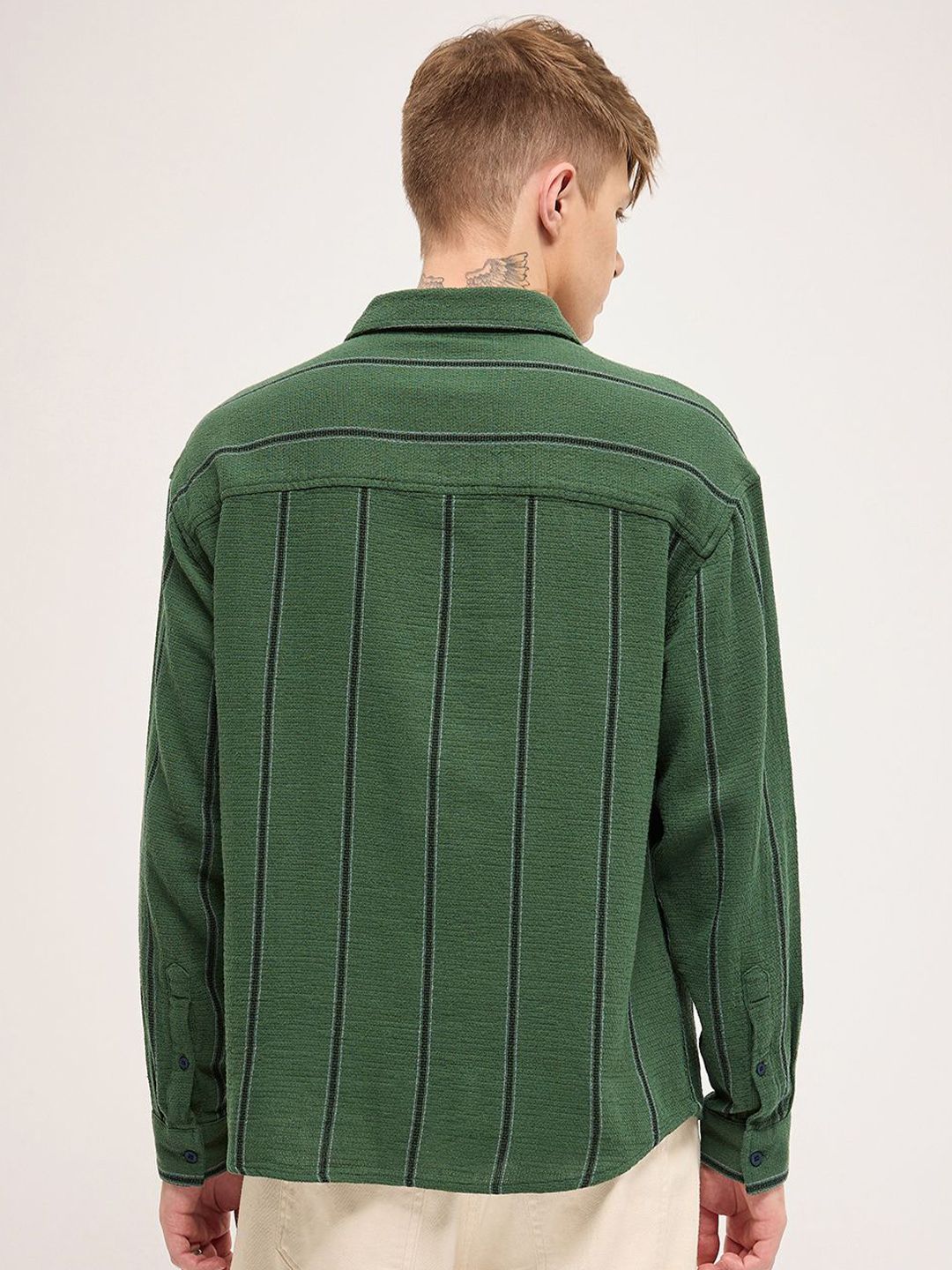 THE BEAR HOUSE Men Spread Collar Vertical Striped Cotton Relaxed Fit Casual Shirt