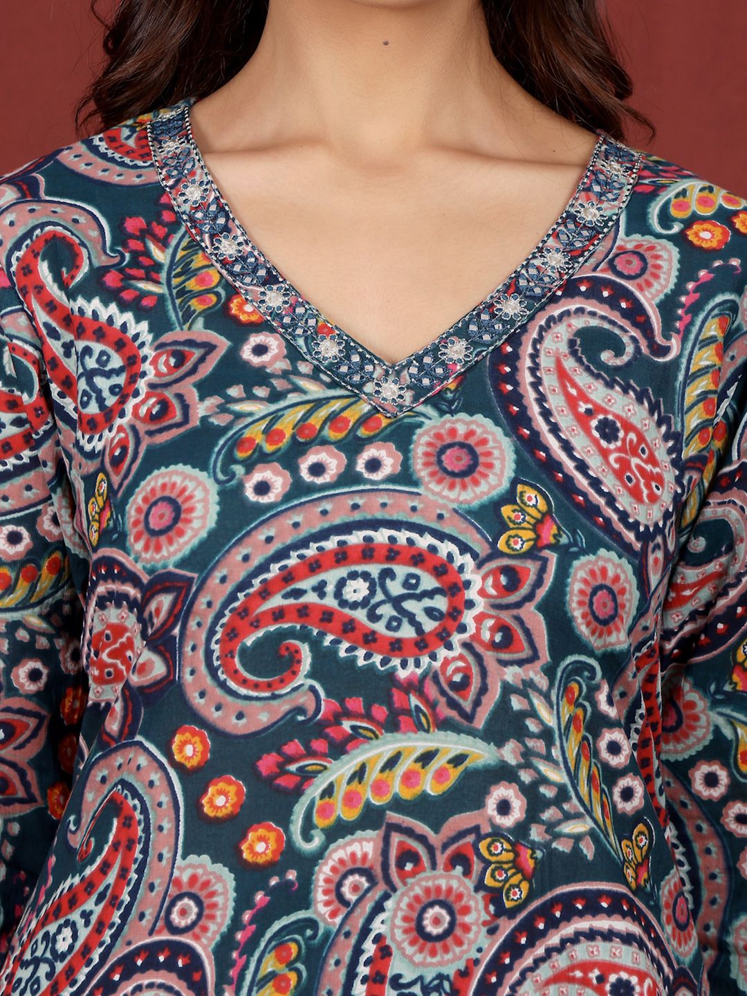 Varanga Women Paisley Printed Sequinned Indie Florals Kurta