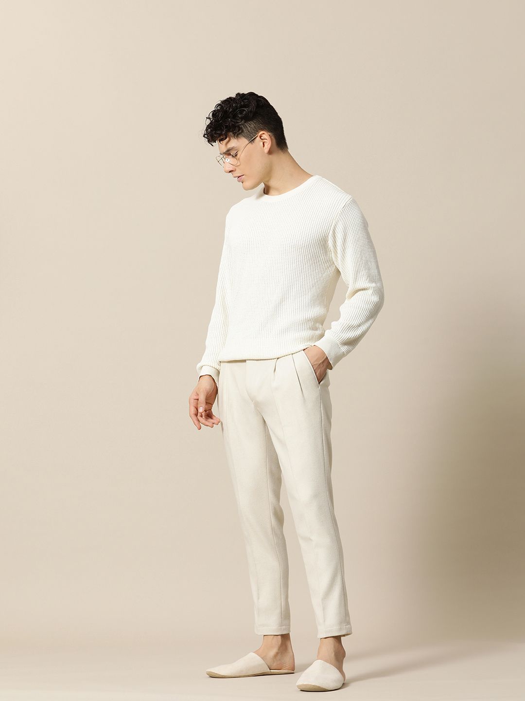 Mr Bowerbird Men Solid Tailored Pleated Trousers