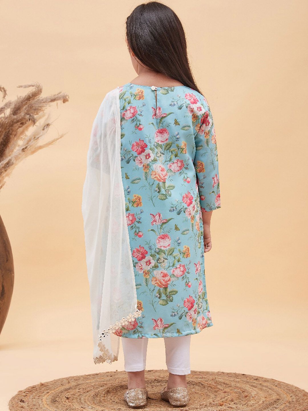 VASTRAMAY Girls Floral Printed Mirror Work Kurta with Leggings & Dupatta
