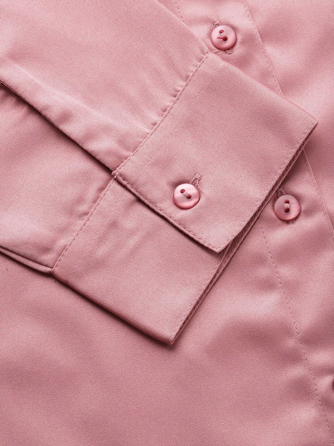 Gaya Satin Finish Satin Menyebarkan Kolar Formal Shirt