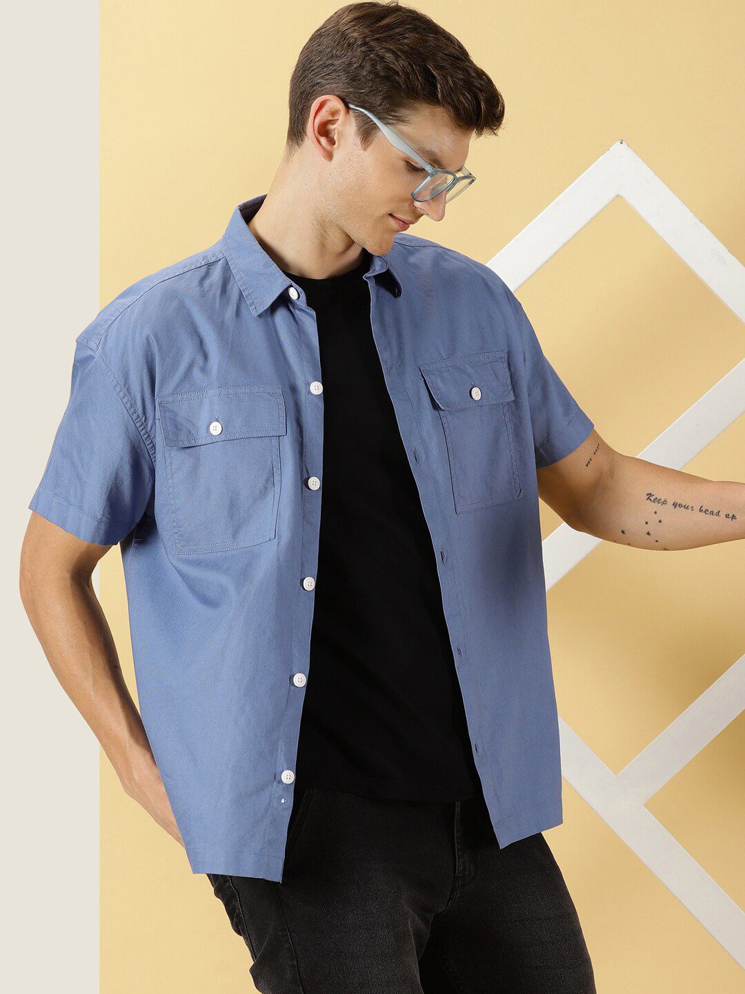 Thomas Scott Smart Spread Collar Short Sleeves Cotton Boxy Casual Shirt