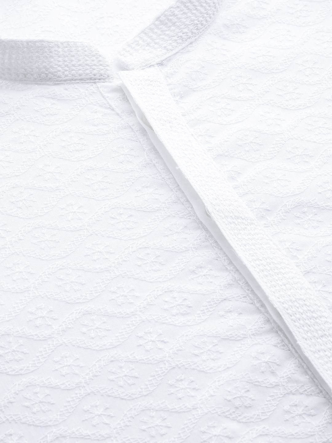 See Designs Men White Ethnic Motifs Chikankari Embroidered Straight Kurta