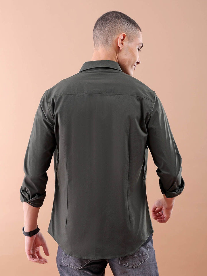 The Indian Garage Co Men Olive Green Solid Cotton Comfort Shirt