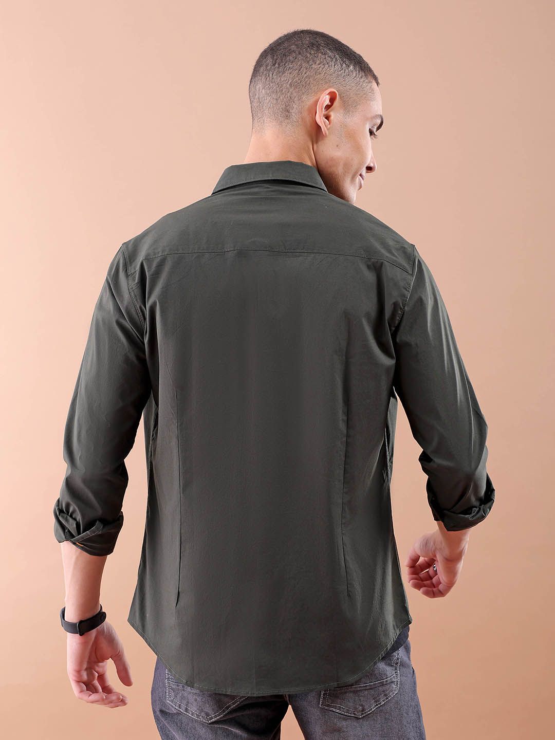 The Indian Garage Co Men Olive Green Solid Cotton Comfort Shirt