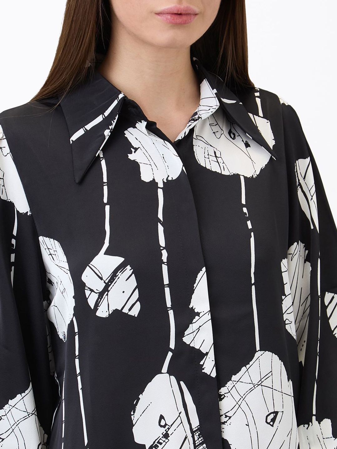 SPYKAR Women Regular Fit Spread Collar Floral Printed Casual Shirt