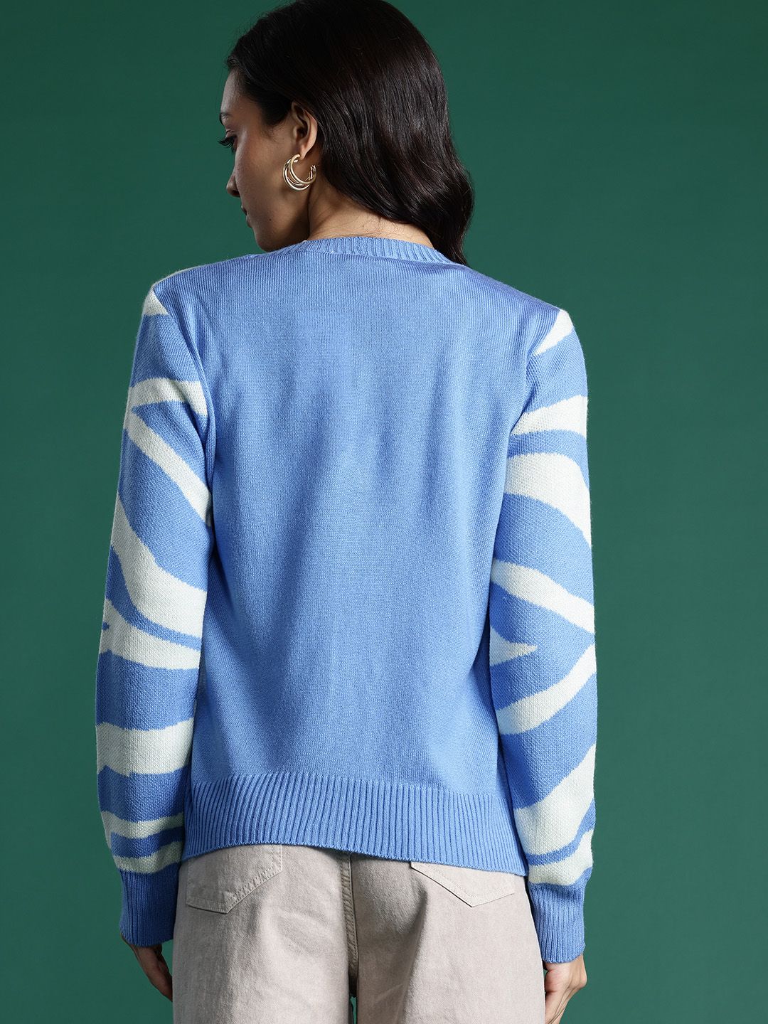 DressBerry V-Neck Acrylic Cardigan