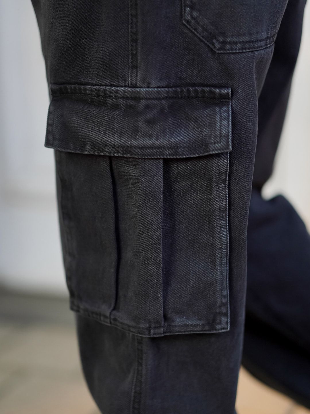Powerlook Men Dusty Black Boyfriend Fit Clean Look Cargo Jeans