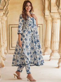 Kalini Floral Printed Square Neck Cotton Pure Anarkali Kurta dengan Seluar & Dupatta