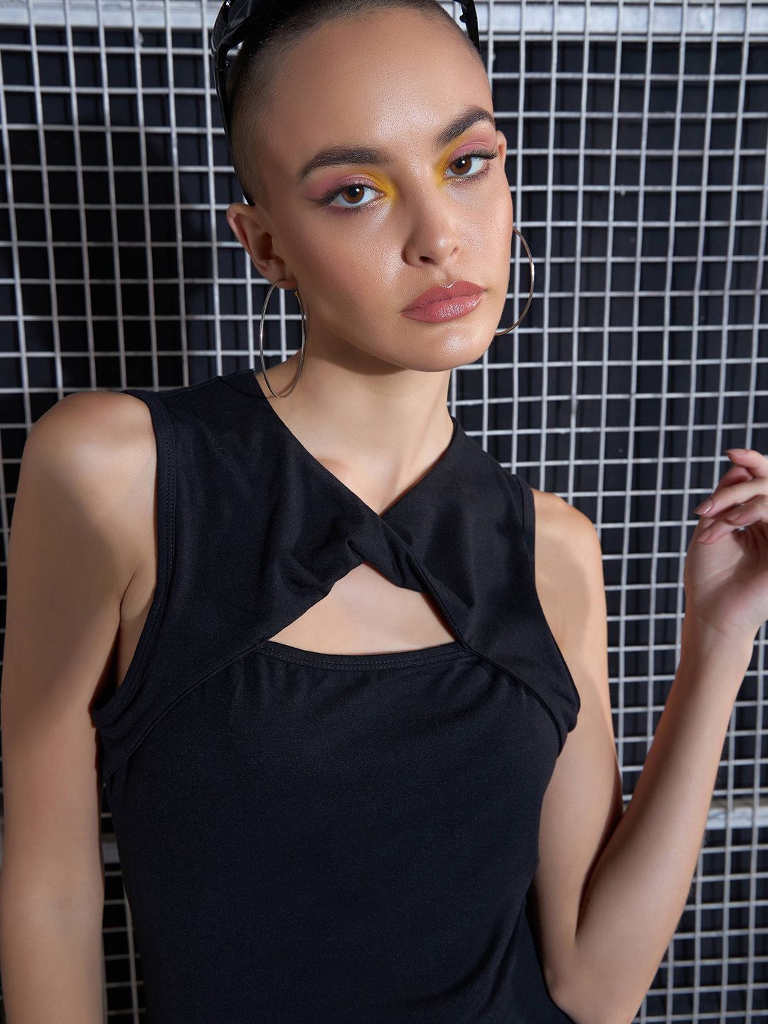 SASSAFRAS Black Twisted Tank Top