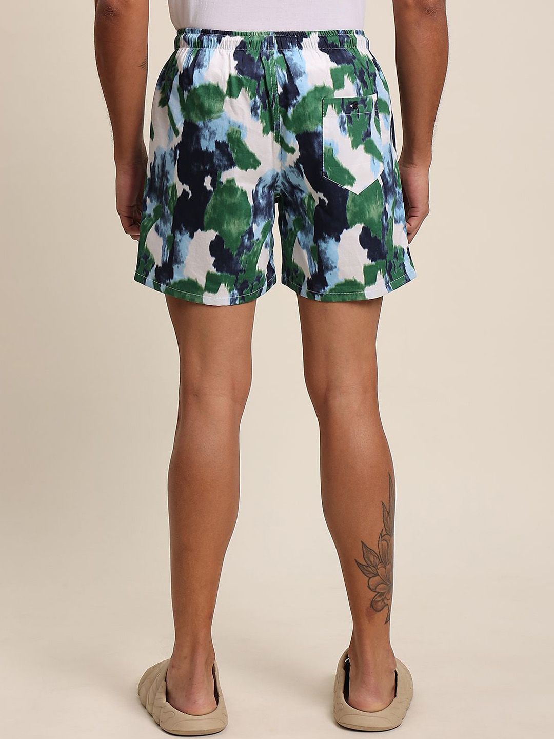 Bene Kleed Men Mid-Rise Abstract Printed Cotton Slim Fit Shorts