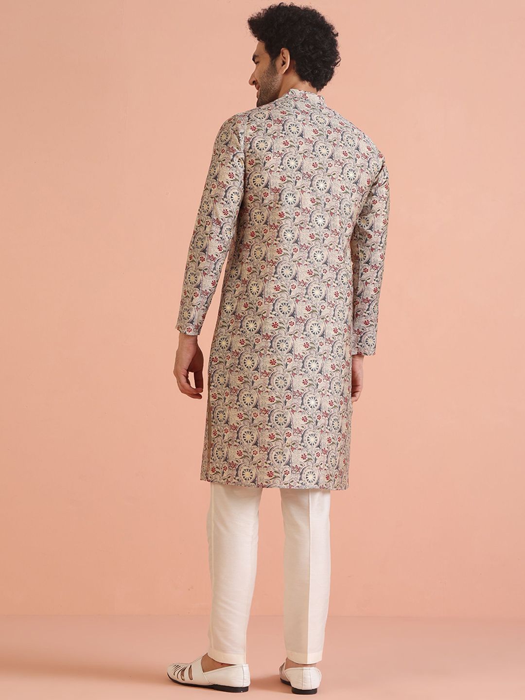 KISAH Mandarin Collar Ethnic Motifs Printed Regular Straight Kurta