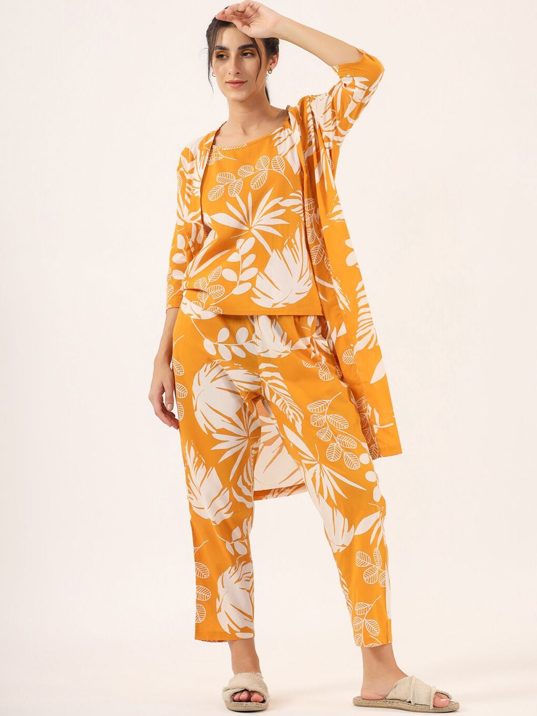 SANSKRUTIHOMES Floral Printed Pure Cotton Night Suit With Robe