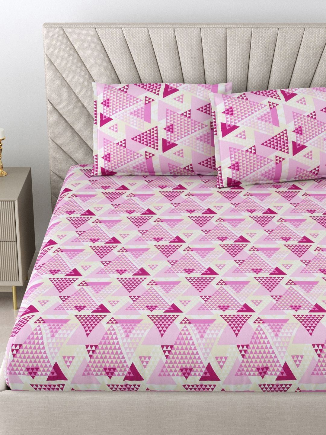 BOMBAY DYEING Epigram Pink Printed Pure Cotton 120 TC Queen Bedsheet Set 2.24 m X 2.54 m