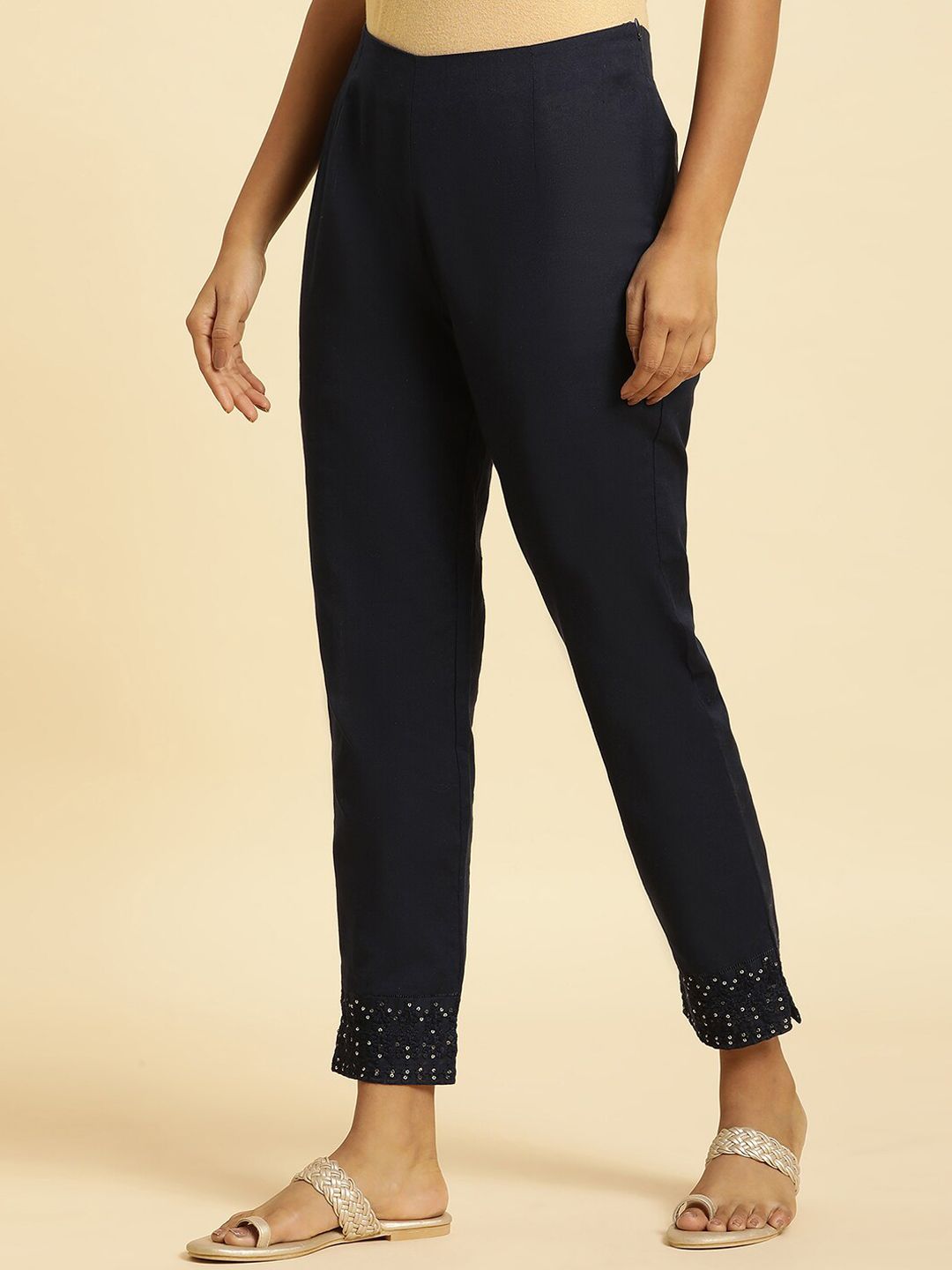 W Women Slim Fit Mid-Rise Plain Regular Trousers